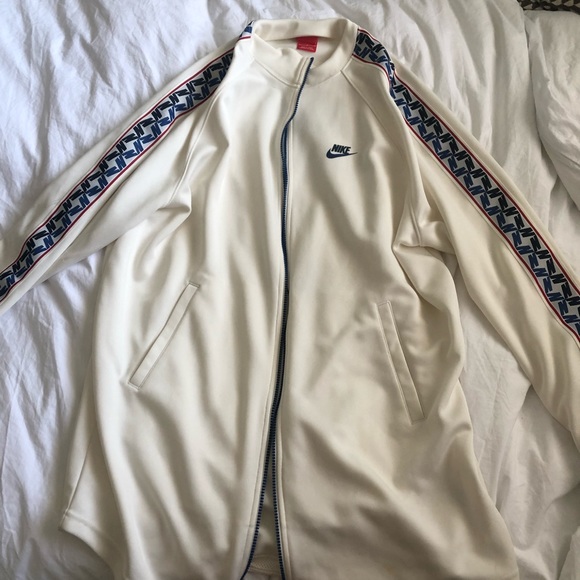 Mens jacket Nike - Picture 2 of 3